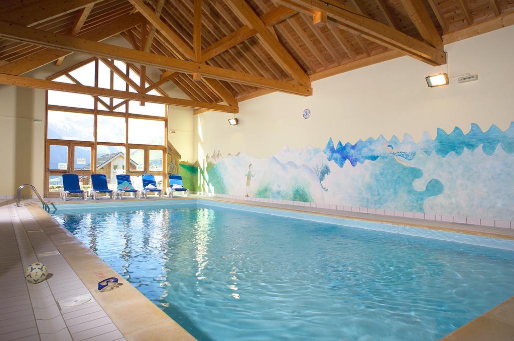 Madame Vacances Appartements Et Chalets La Fontaine Du Roi La Chal Bagian luar foto