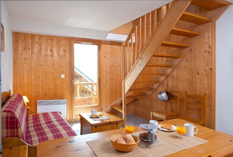 Madame Vacances Appartements Et Chalets La Fontaine Du Roi La Chal Bagian luar foto