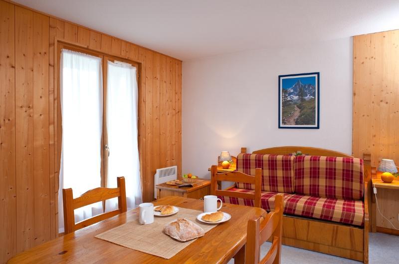 Madame Vacances Appartements Et Chalets La Fontaine Du Roi La Chal Bagian luar foto
