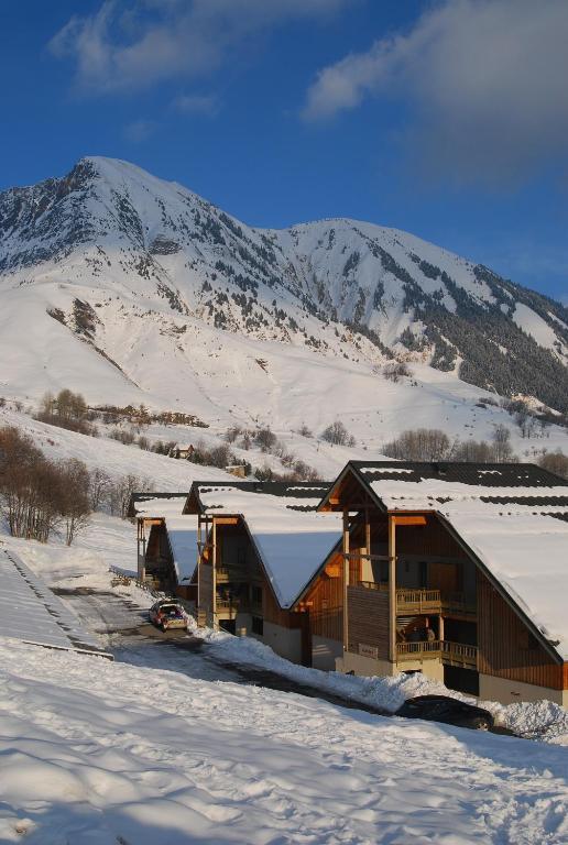 Madame Vacances Appartements Et Chalets La Fontaine Du Roi La Chal Bagian luar foto